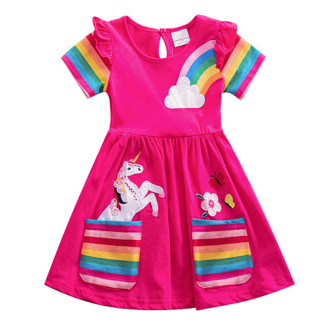 Robe Licorne Rouge arc-en-ciel éclatante