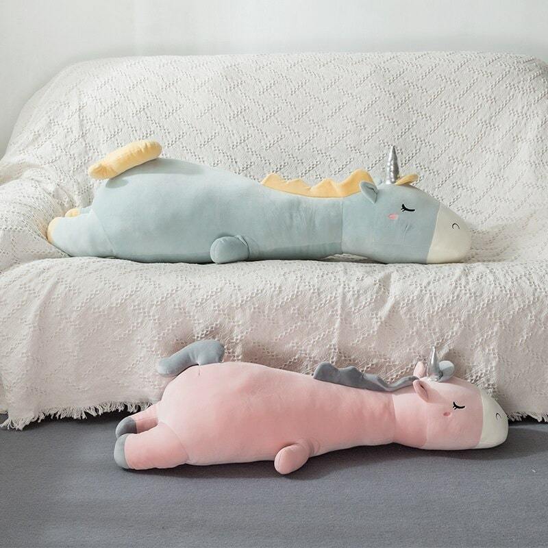 Jouet peluche licorne rose