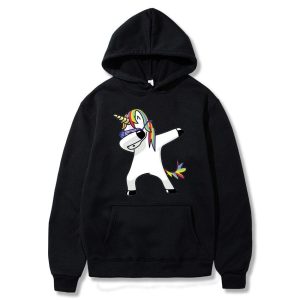 Pull licorne noir élégant