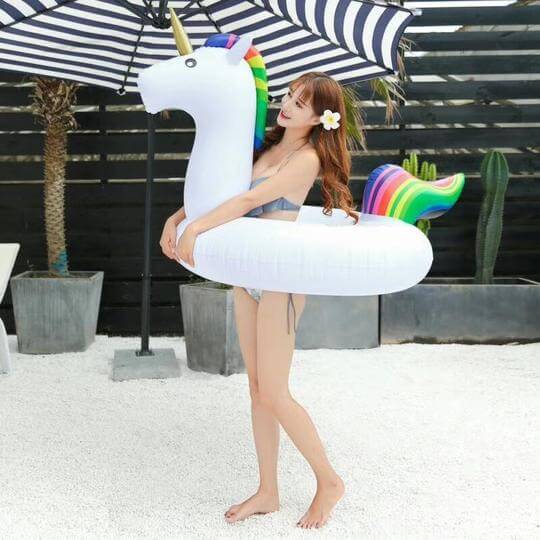 Bouée licorne en PVC résistant
