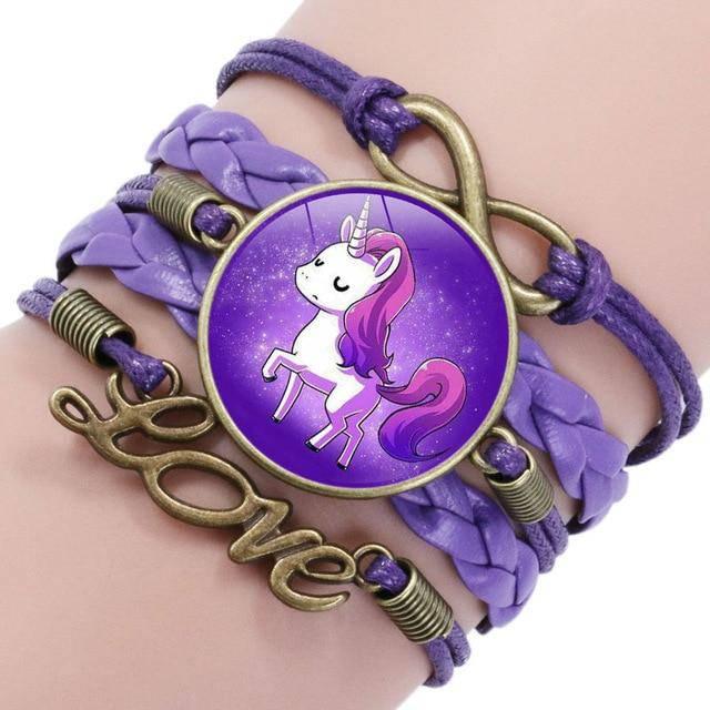 détail bracelet licorne