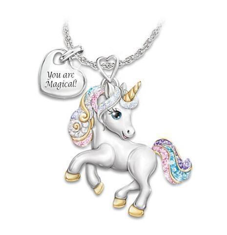Collier licorne vue rapprochée