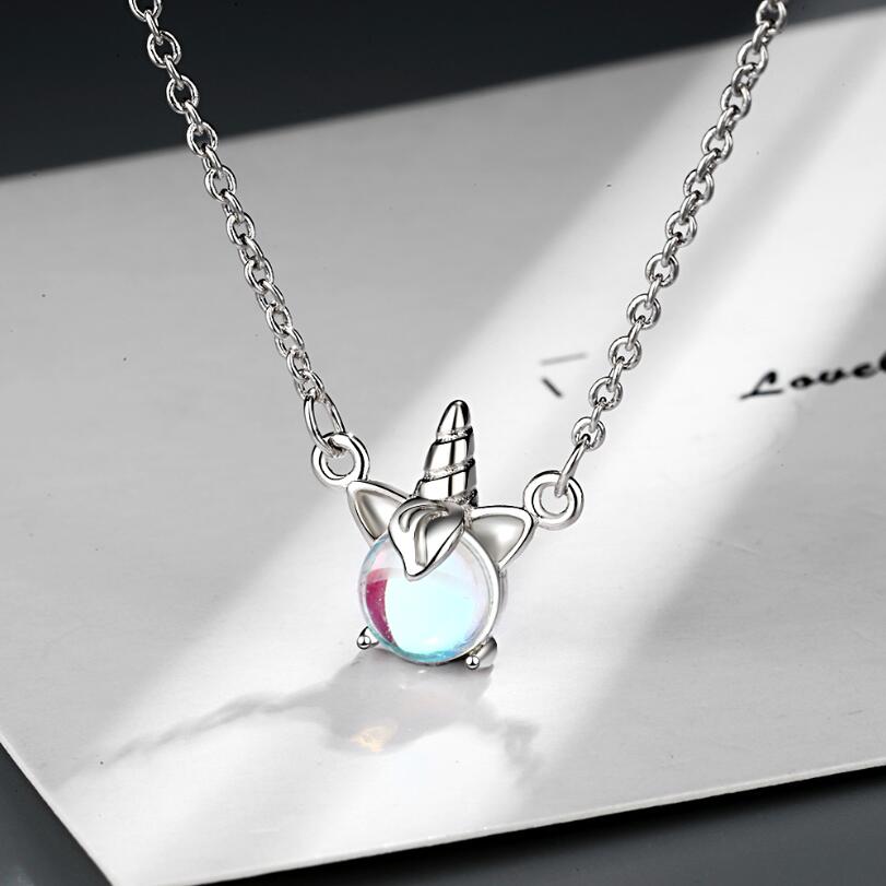 Collier sur mannequin