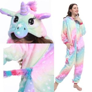 Combinaison licorne colorée sur fond blanc