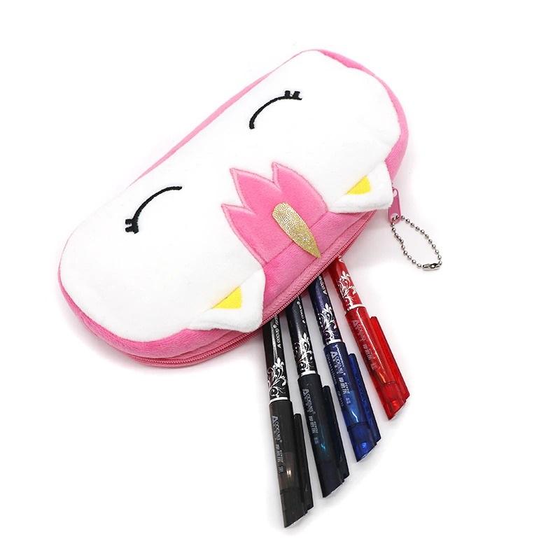 Intérieur spacieux trousse licorne